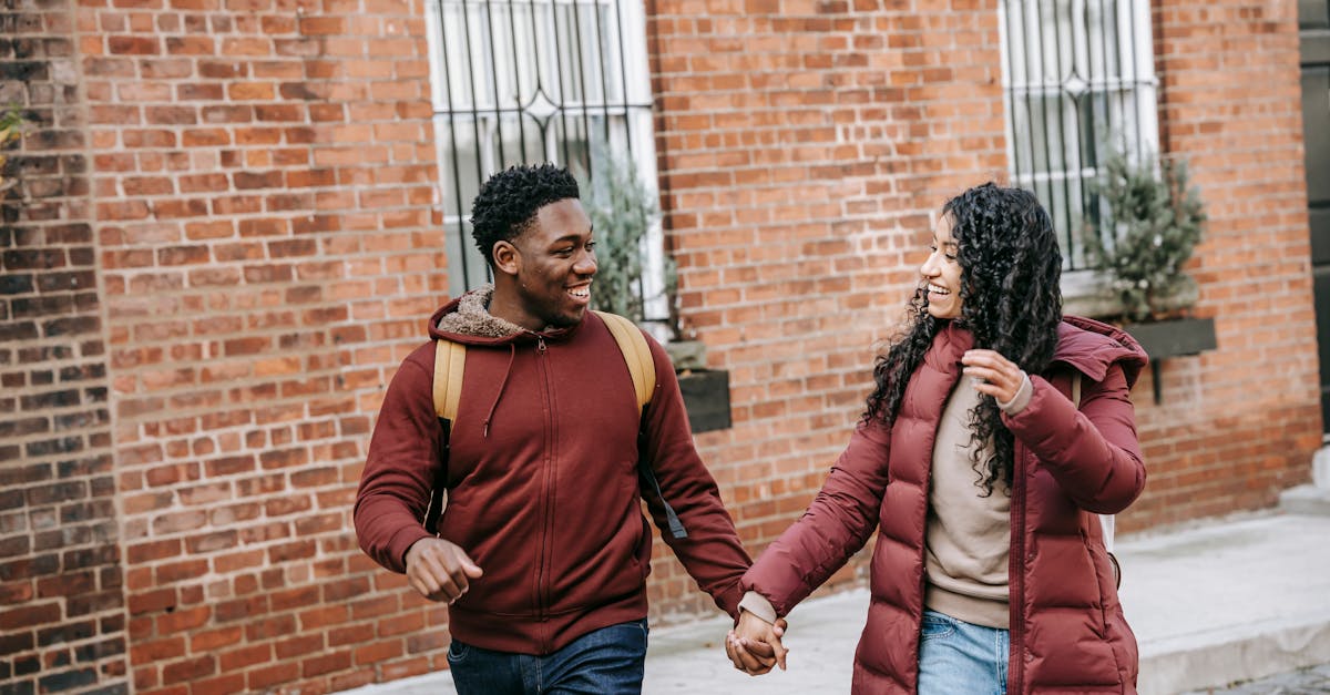 Conecta Mejor: Estrategias Sencillas para Relaciones Exitosas Conecta Mejor: Estrategias Sencillas para Relaciones Exitosas