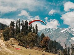 Tandem paragliding at Solang (high flight)
