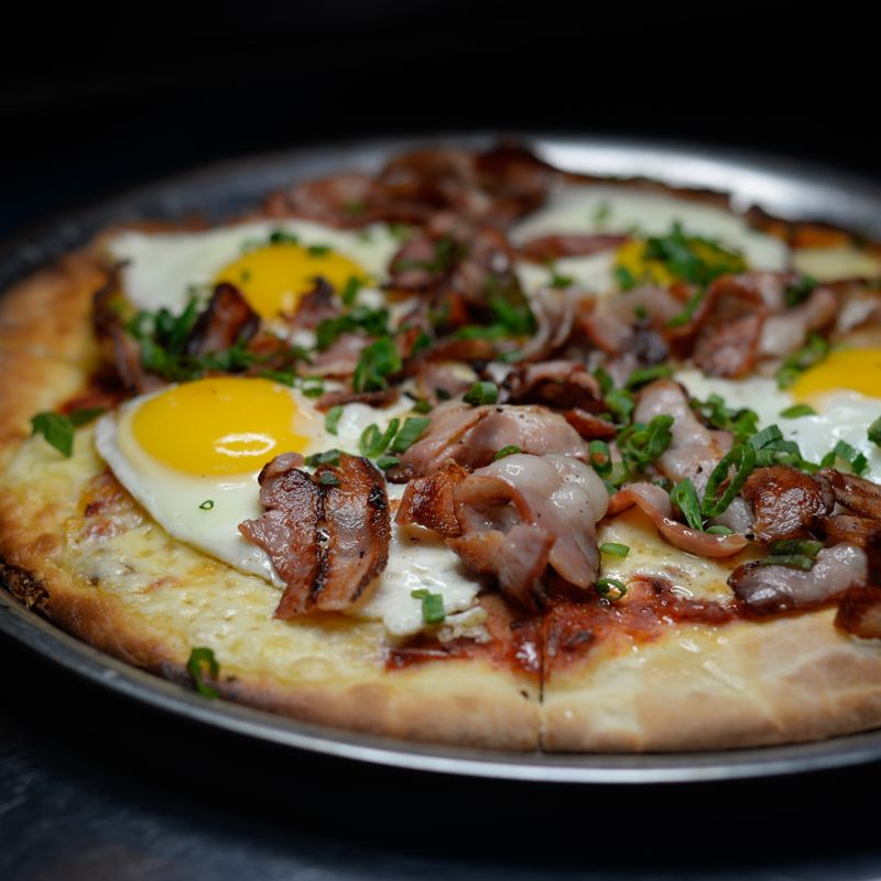 Breakfast Pizza with Bacon and Egg