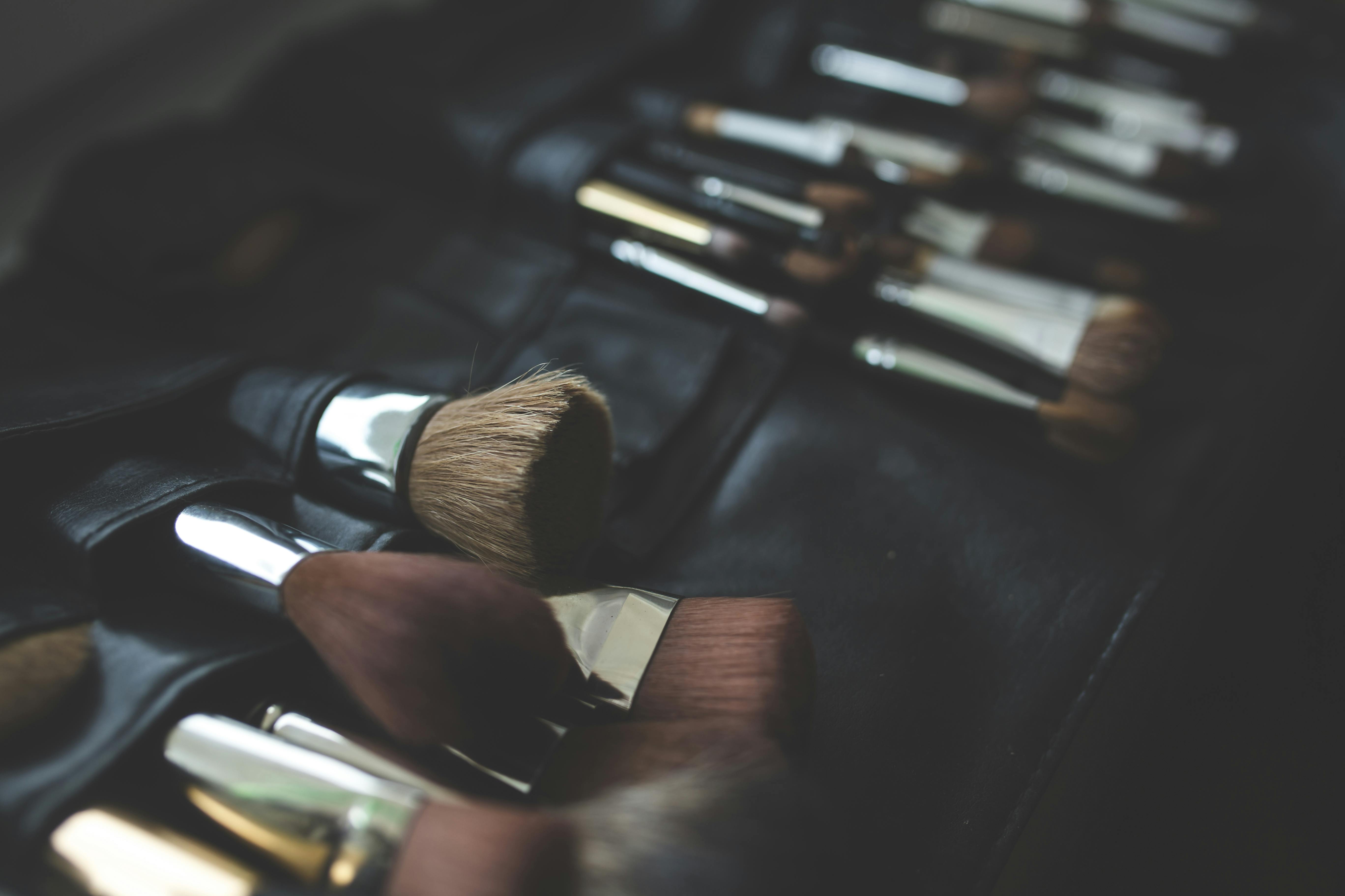 A bunch of make-up brushes