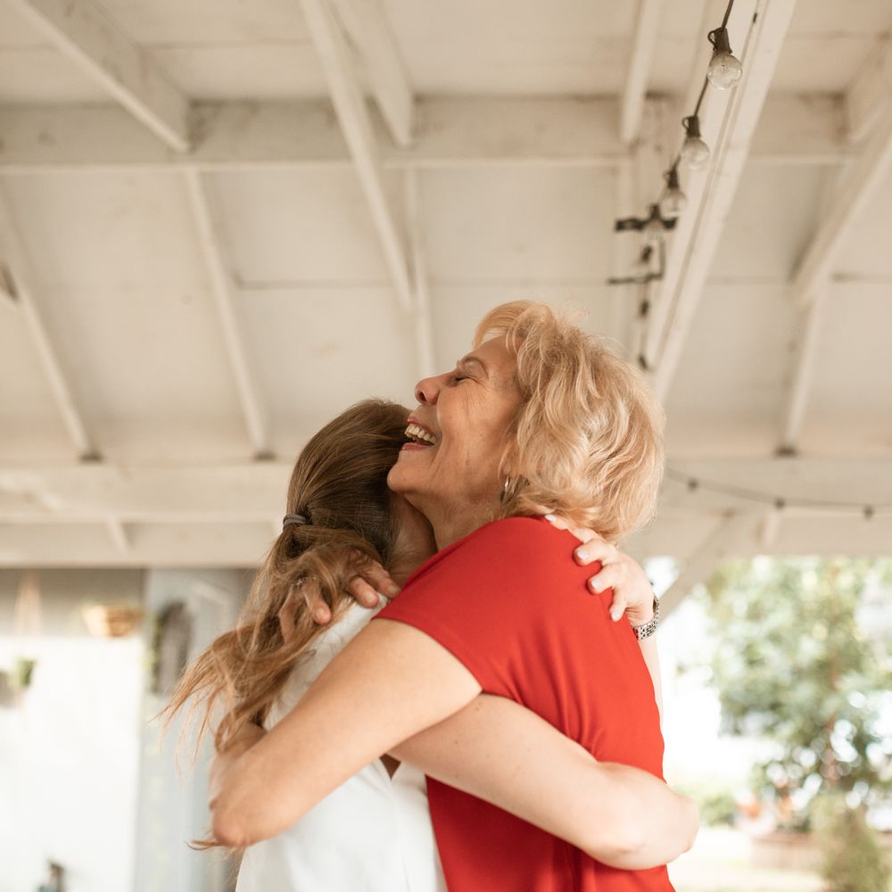 Flore — professional movers carrying furniture on a house move