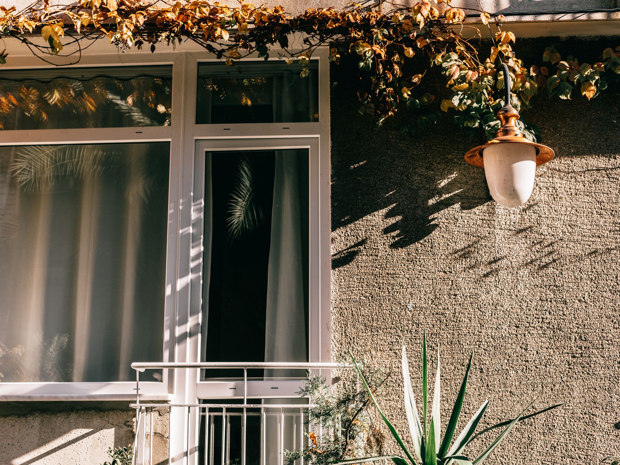uPVC Spraying in Bayswater, Westminster — specialist spraying uPVC frames a new colour