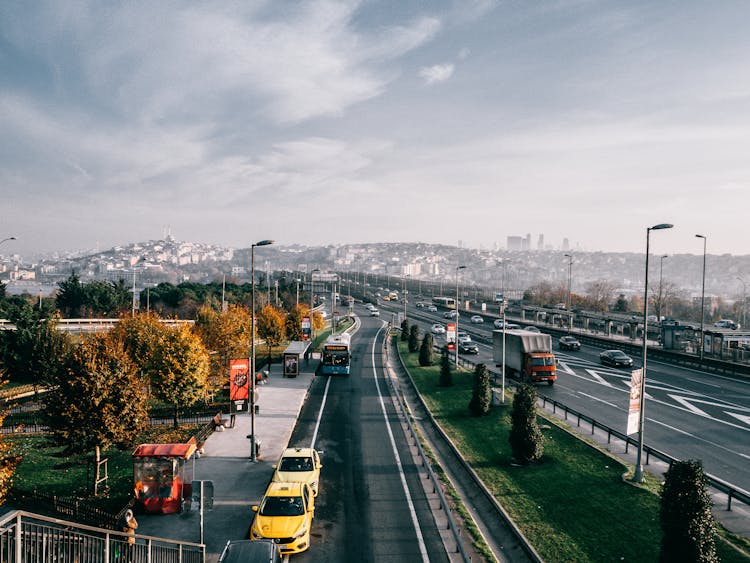 Busy Highway In Urban City Suburb