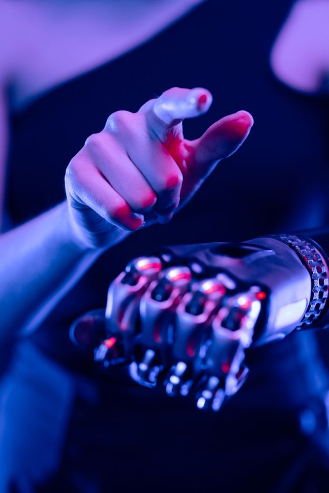 Cyborg Hand Photos, Download The BEST Free Cyborg Hand Stock Photos ...