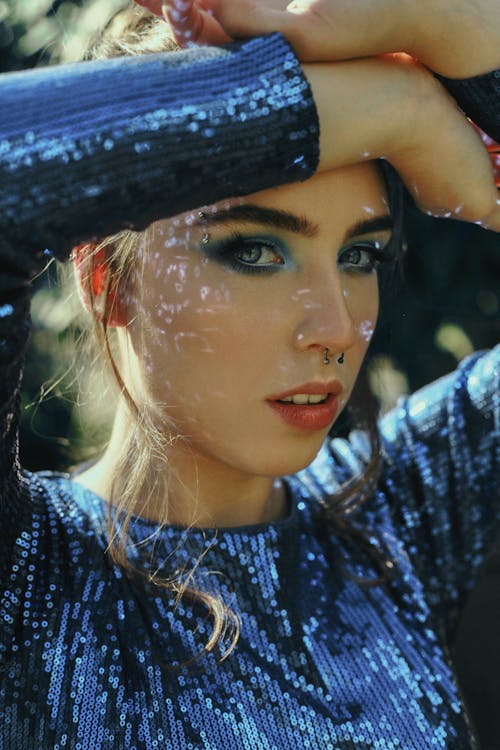 how to add glitter to a dress