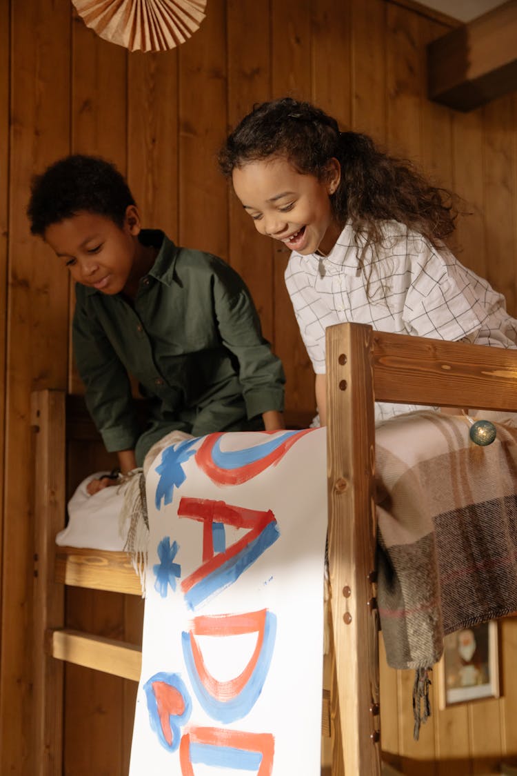 Kids With Banner For Daddy