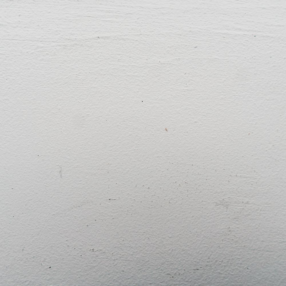 End of Tenancy Decorating in Bickley — woodwork brushed to a crisp, smooth line