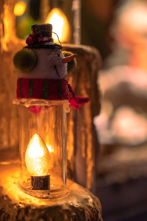 Lighted Lamp with Snow Man Ornament