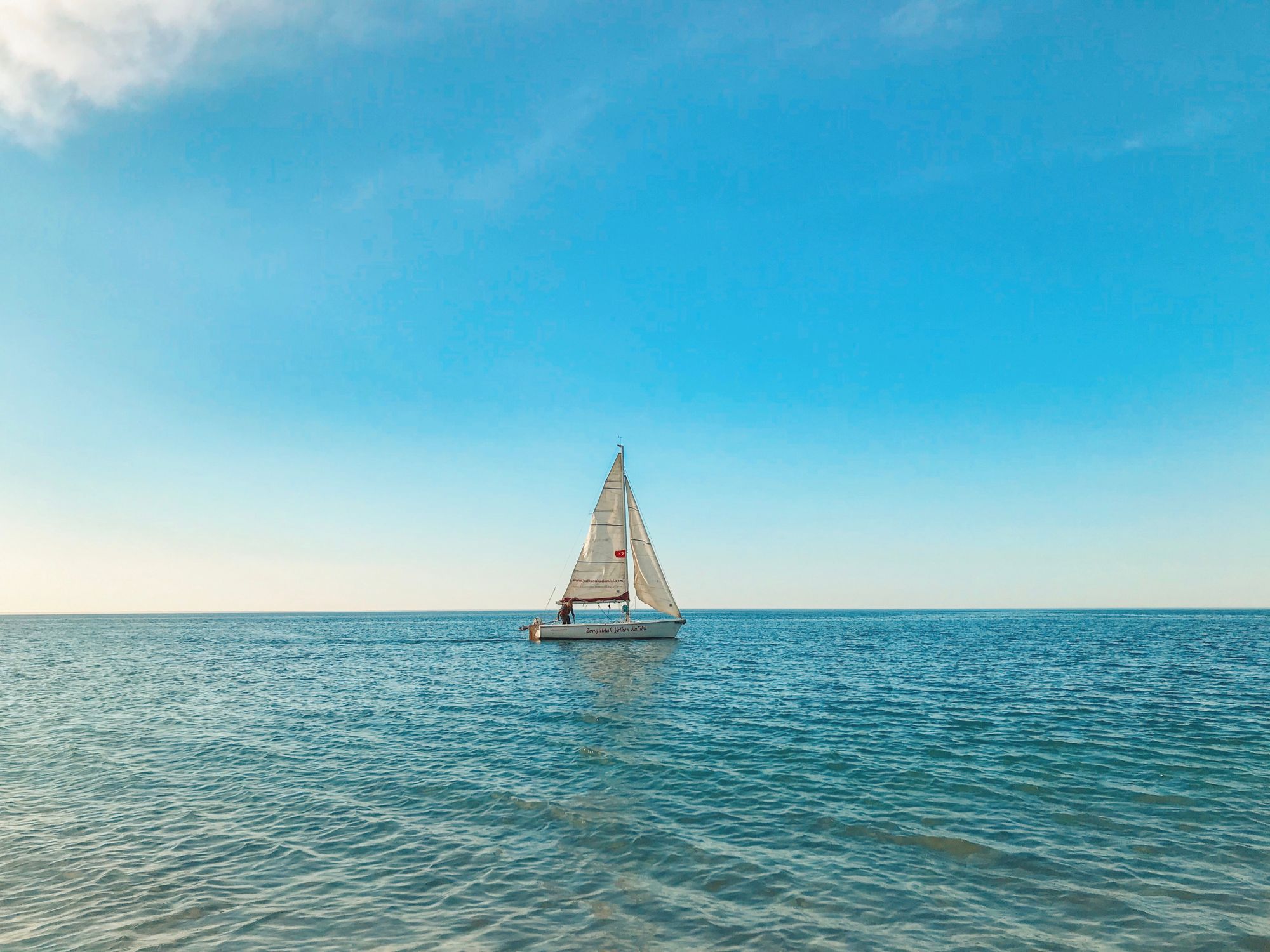 Vora — sailing yacht on open water