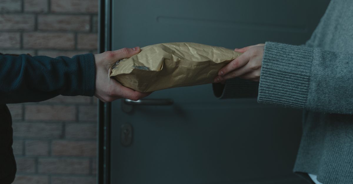 What Kind of Packaging Do Customers Expect From a Gift Order?