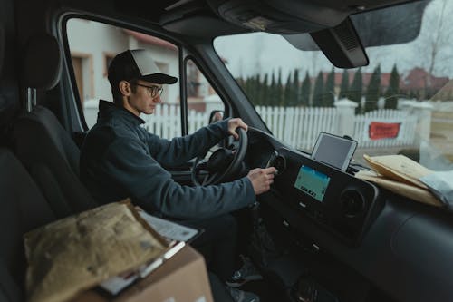 Kostenloses Stock Foto zu fahrer, kurier, logistik