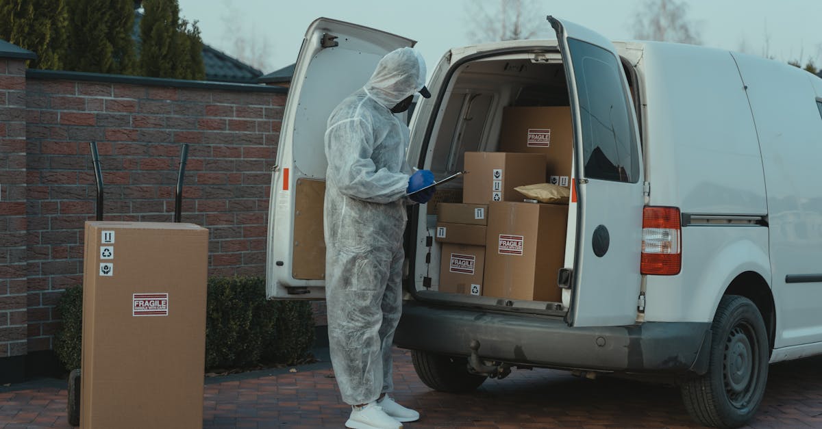 財經:京東因外賣競爭激烈 昨年淨利驟降50%