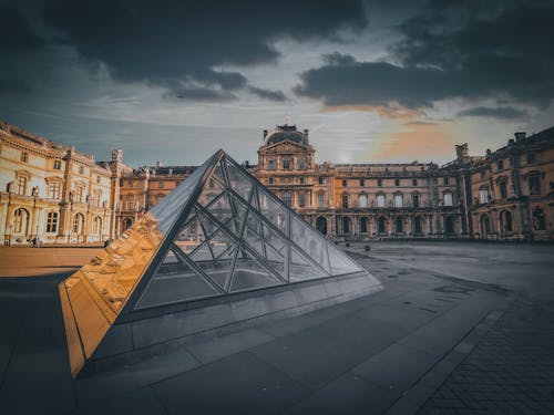 Ảnh lưu trữ miễn phí về bảo tàng louvre, bầu trời xám, chén