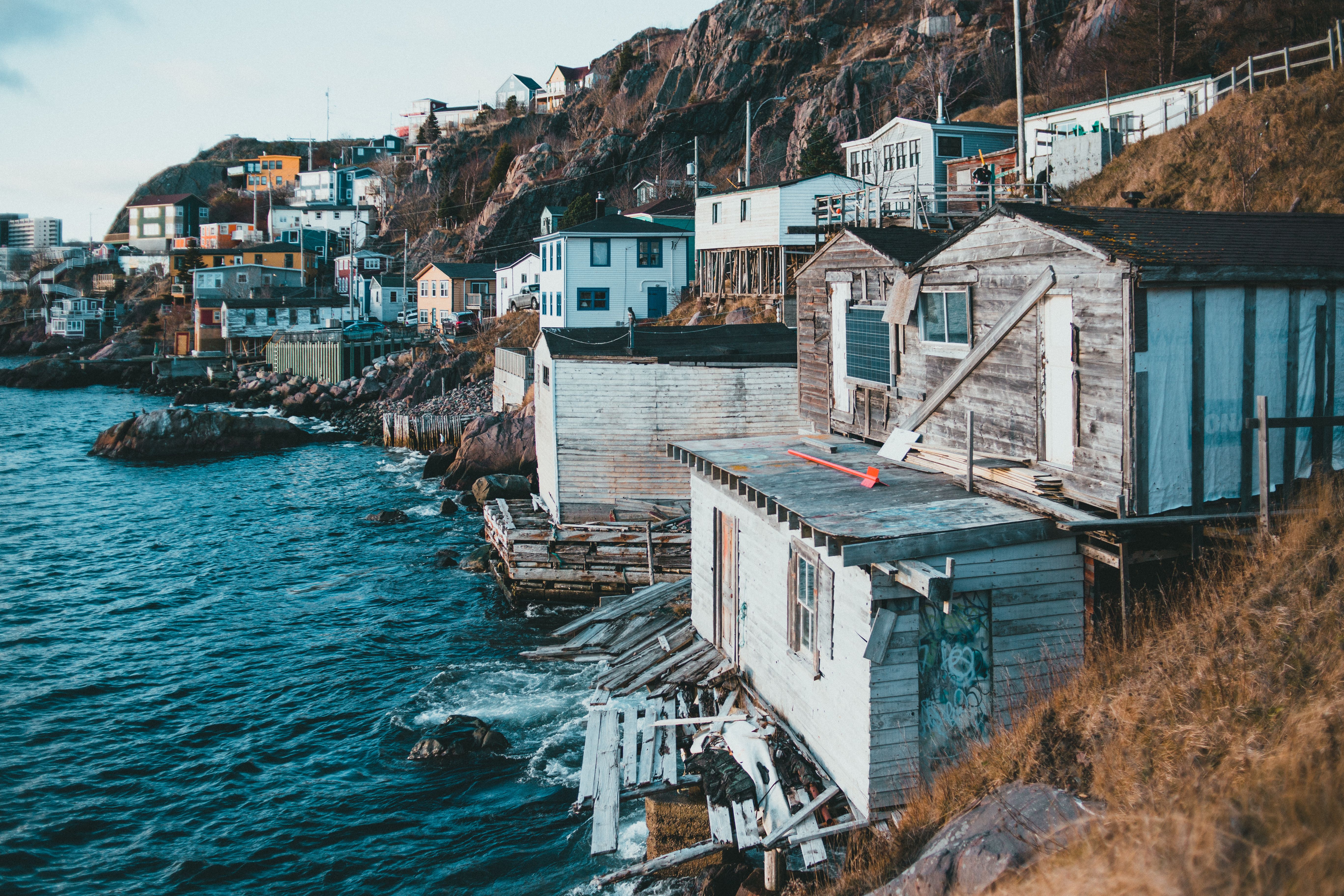 Sea level rise | Causes, Rates, Projections, &amp; Facts — Photo by Erik Mclean on Pexels