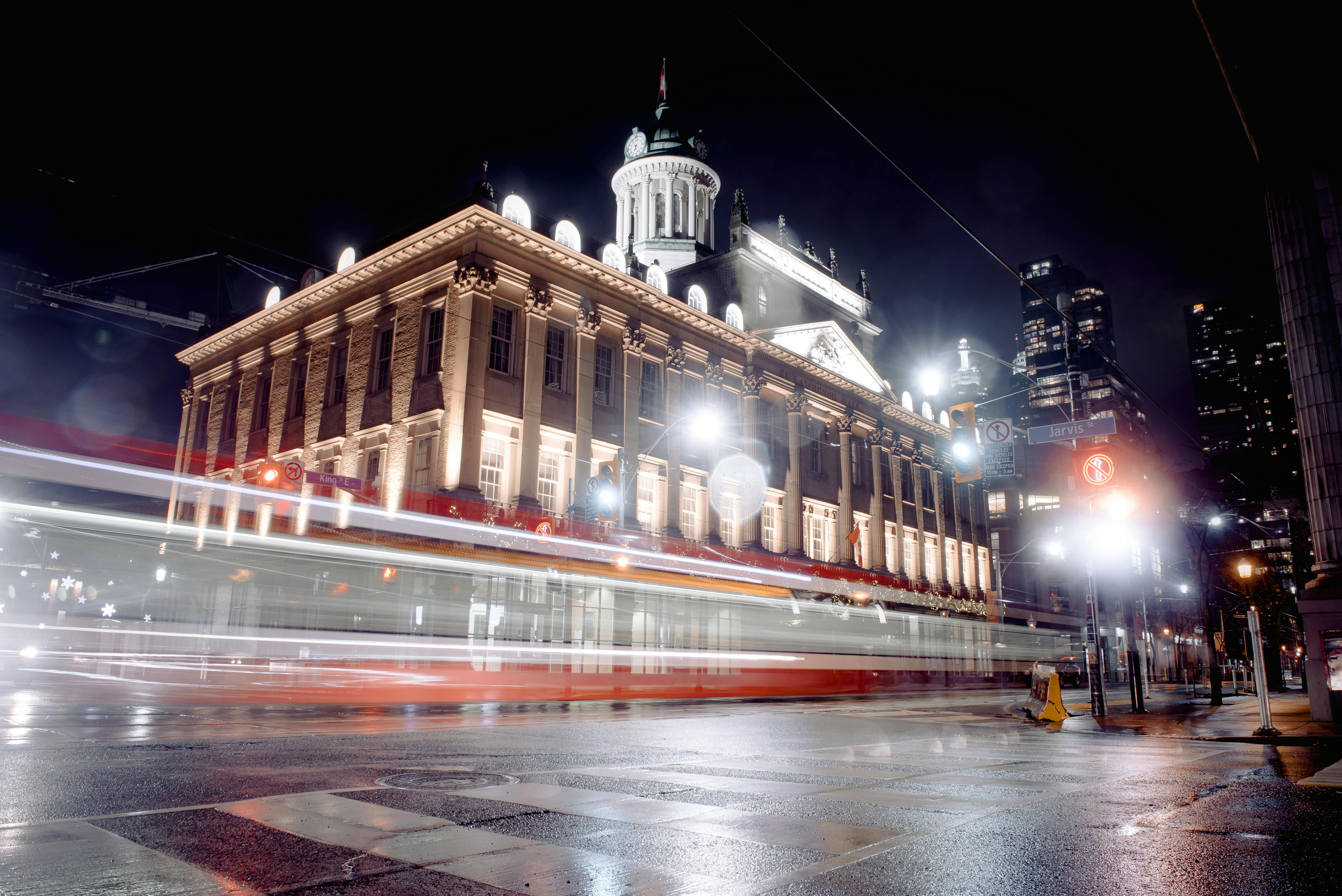 White and Brown House · Free Stock Photo