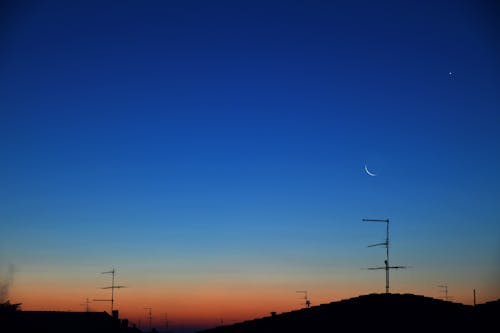 天線, 彎月, 晴朗的天空 的 免费素材图片