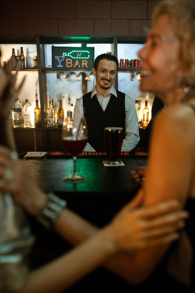 Ambiance bar restaurant soirée