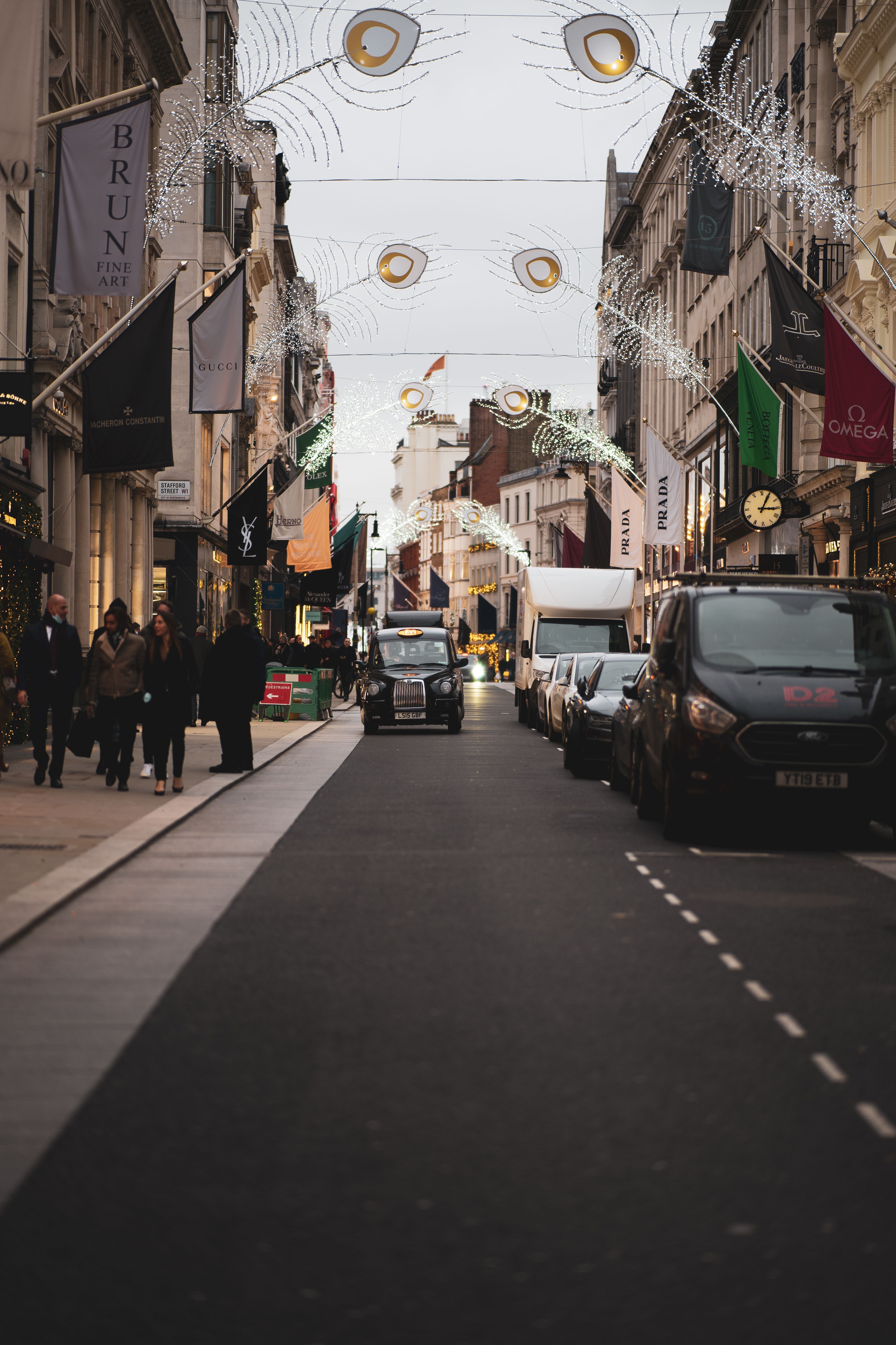 Mayfair and Knightsbridge luxury street