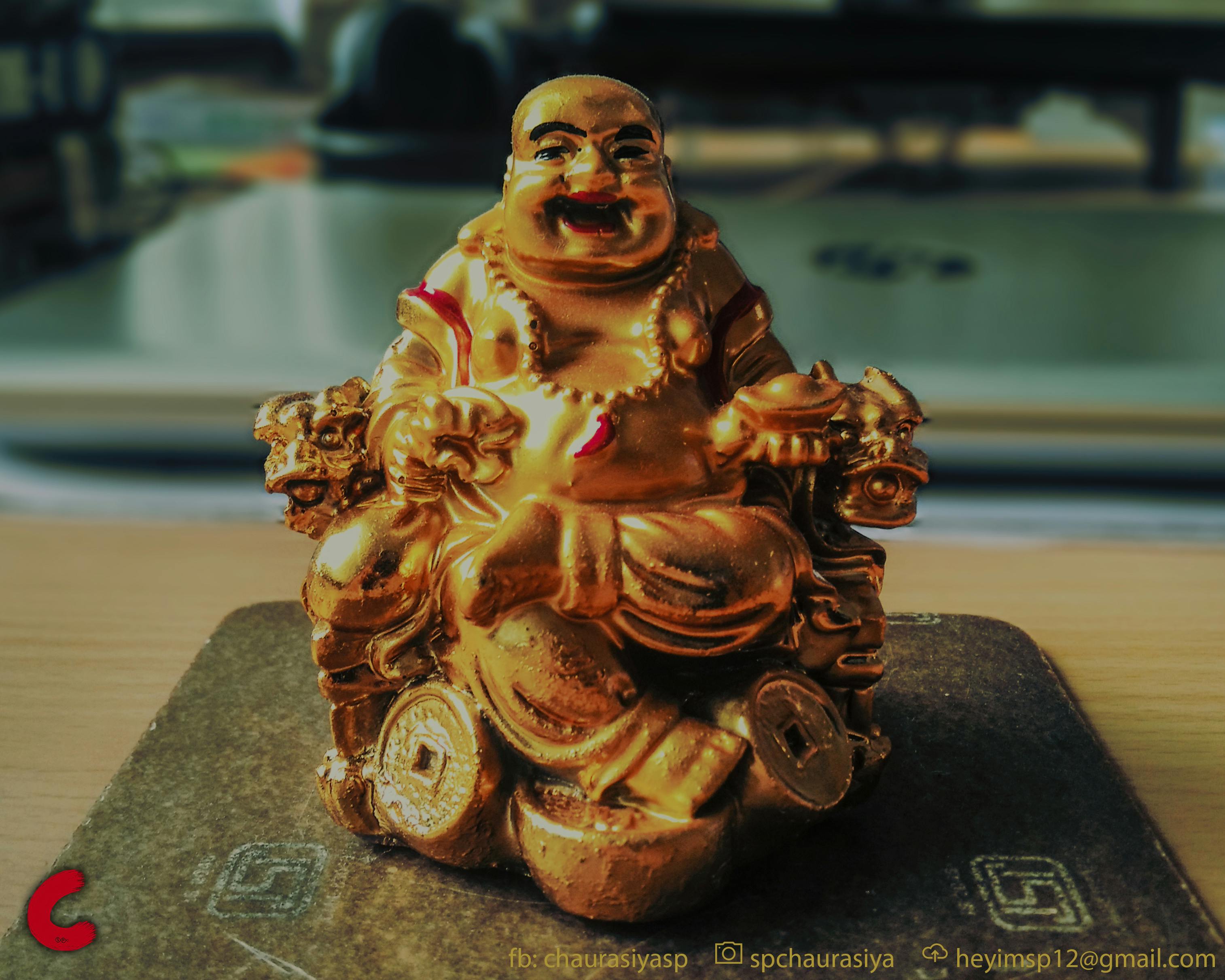 Photo Gratuite De Dore Le Bouddha Qui Rit Photo Gratuite De Dore Le Bouddha Qui Rit