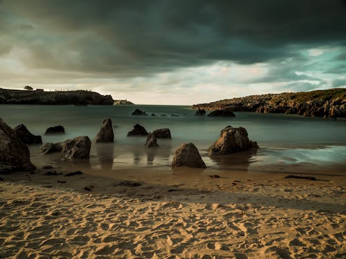 бесплатная Бесплатное стоковое фото с живописный, море, морской берег Стоковое фото