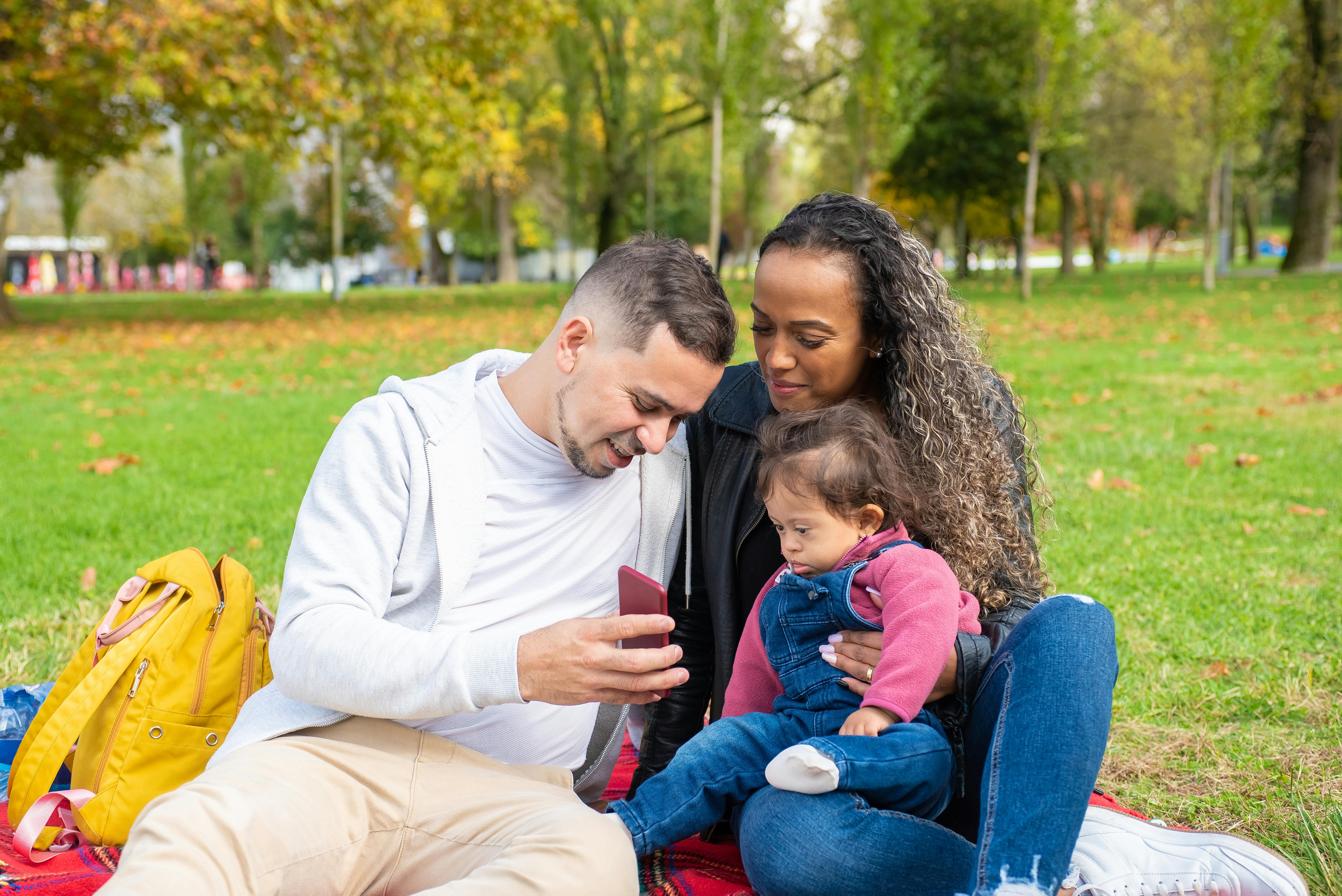 What parents need to know about Verizon Family Plus — Photo by Kampus Production on Pexels