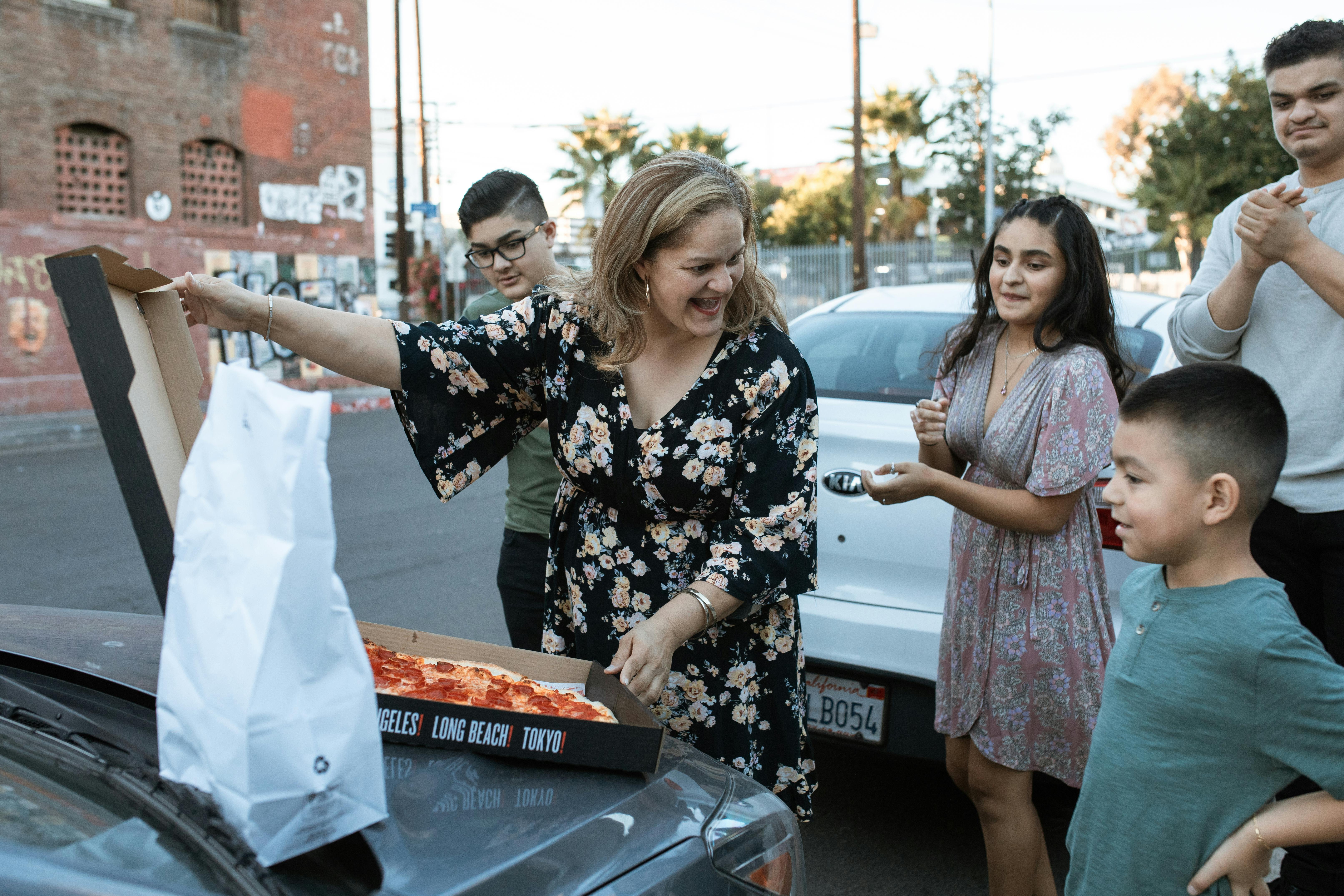 Două persoane și un bebeluș de 8 luni, transportați la spital după accidentul rutier de la podul spre Coldău