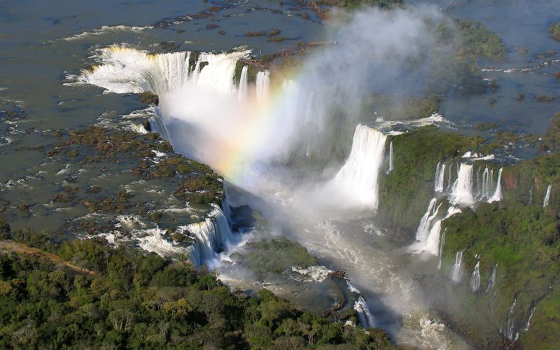 Foz do Iguaçu: 3 dias nas maiores cataratas do mundo no Paraná