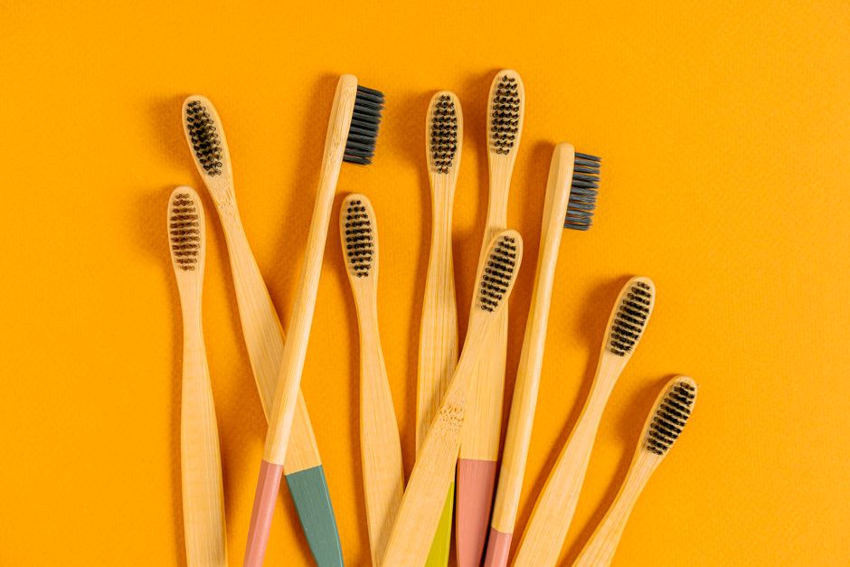 Amazon Basics Toothbrushes: 10-Pack $3.69! 6 DealNews