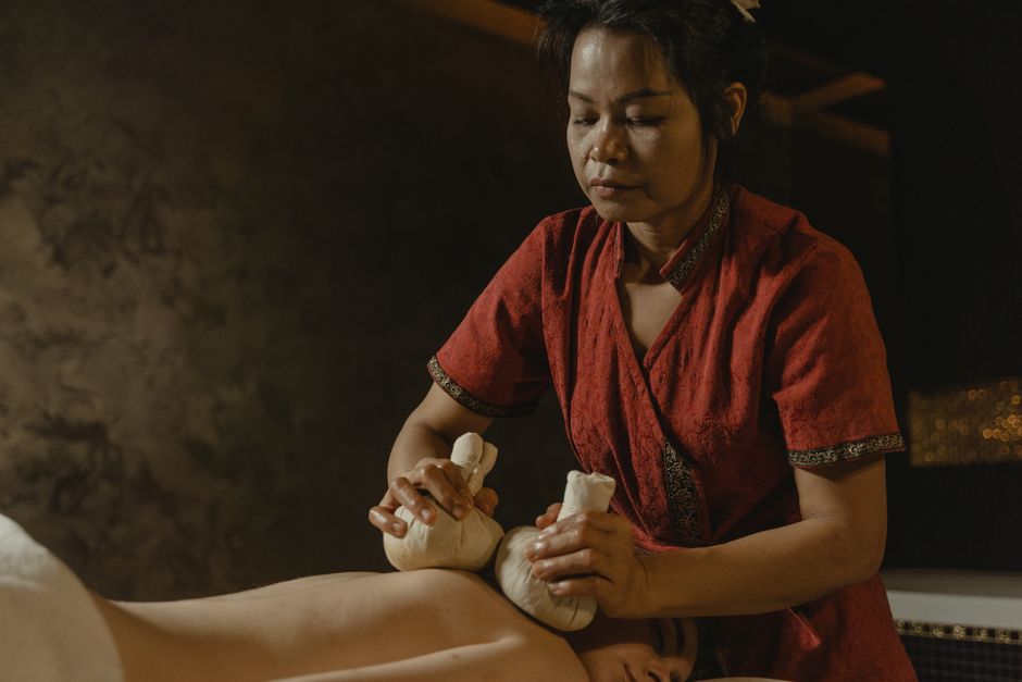 アジアの女性, アジアンマッサージ, うその無料の写真素材