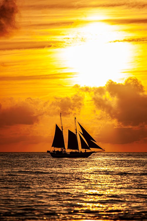 垂直拍摄, 帆船, 日落 的 免费素材图片