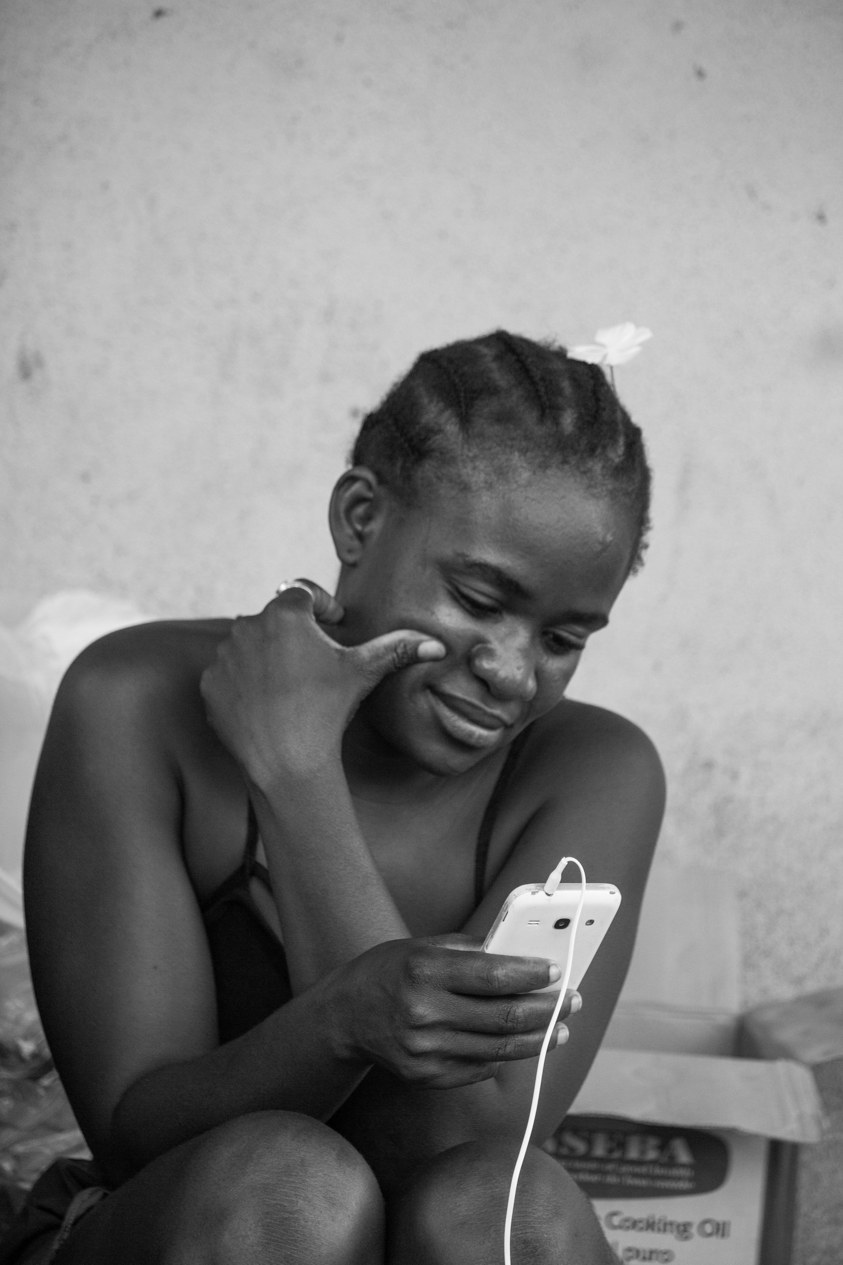 How to sell digital products from Uganda