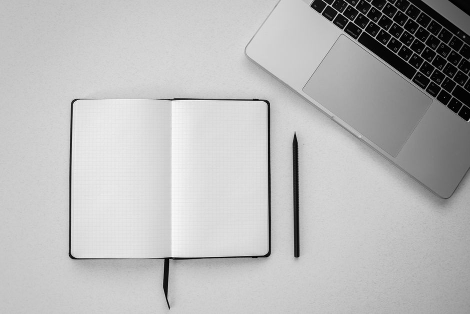 focus timer and notebook lifestyle photo 2