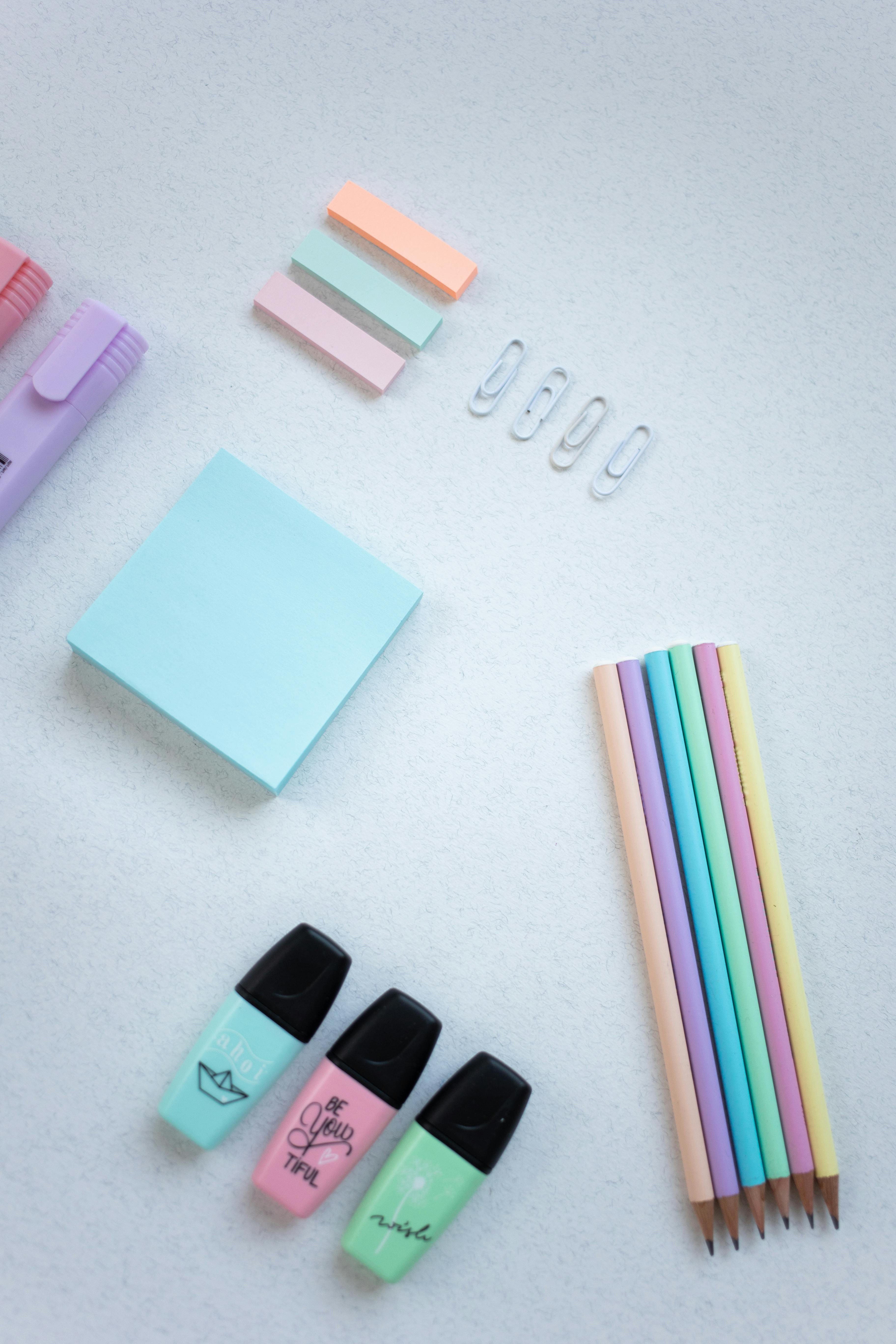 Typo mini highlighters in pastels