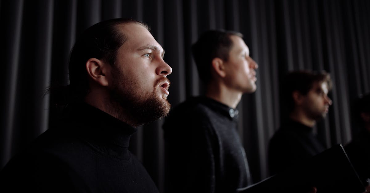 生活:你該知道的李炳輝賣唱背後故事!網紅質疑養生館名號的諷刺