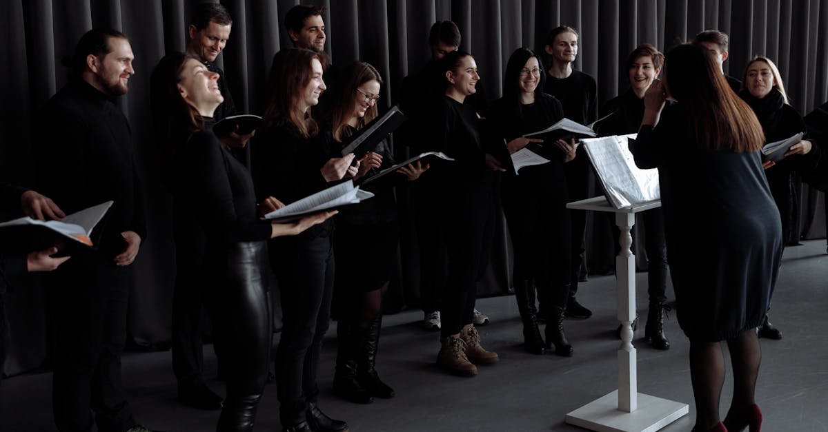 原聲童聲合唱團學生展現生活自理能力與團隊紀律 圖