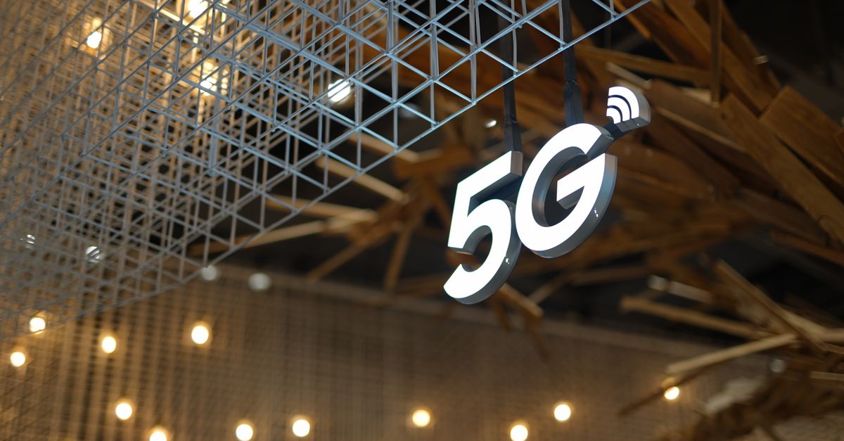 Telcel y AT&T enfrentan costos elevados para adquirir espectro 5G en México