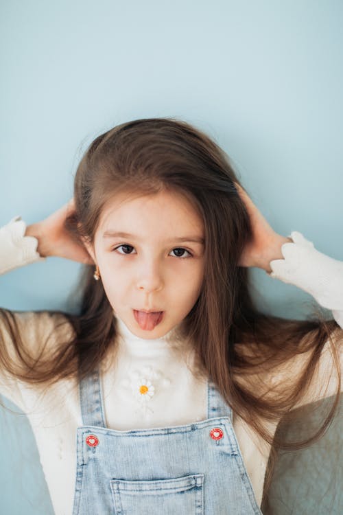 Photos gratuites de cheveux longs, enfant, enjoué