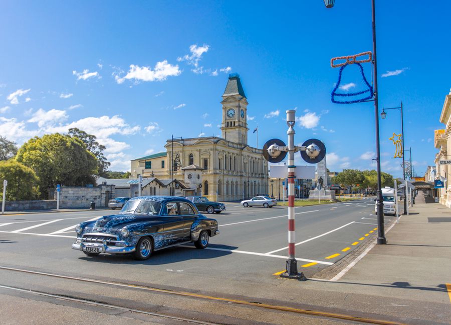 Napier, New Zealand — streets and everyday scenes · stay connected with a Napier eSIM from My Holiday SIM