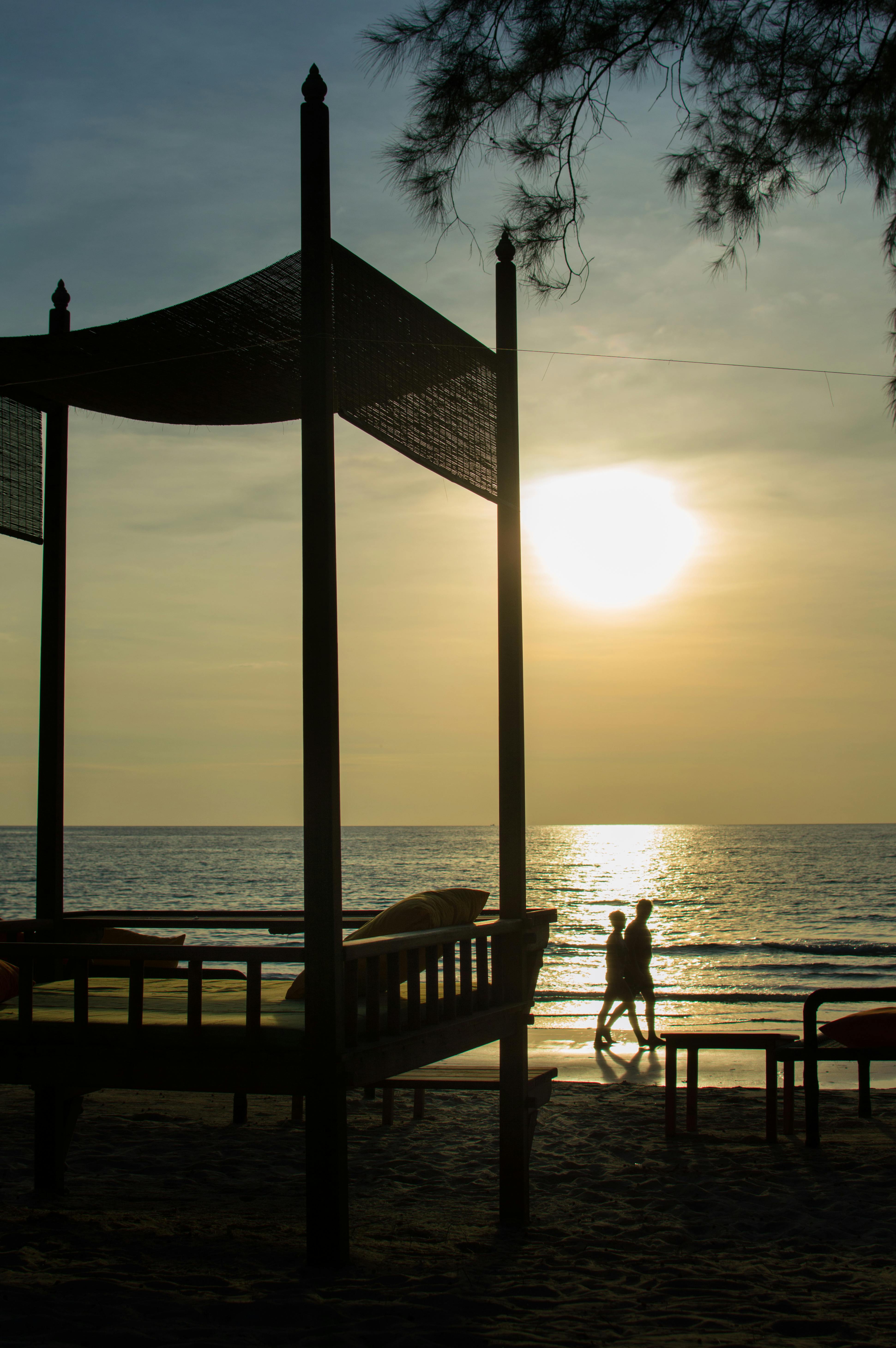 free-stock-photo-of-beach-beach-chair-sunset