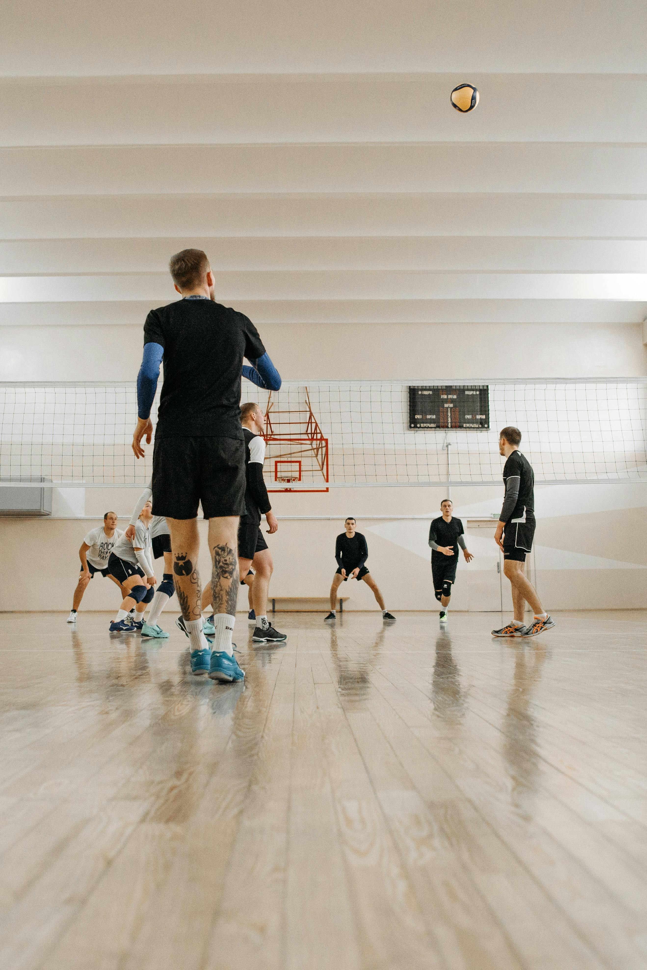 volleyball players training together