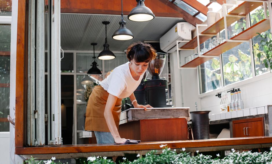how to get customers for a cleaning business