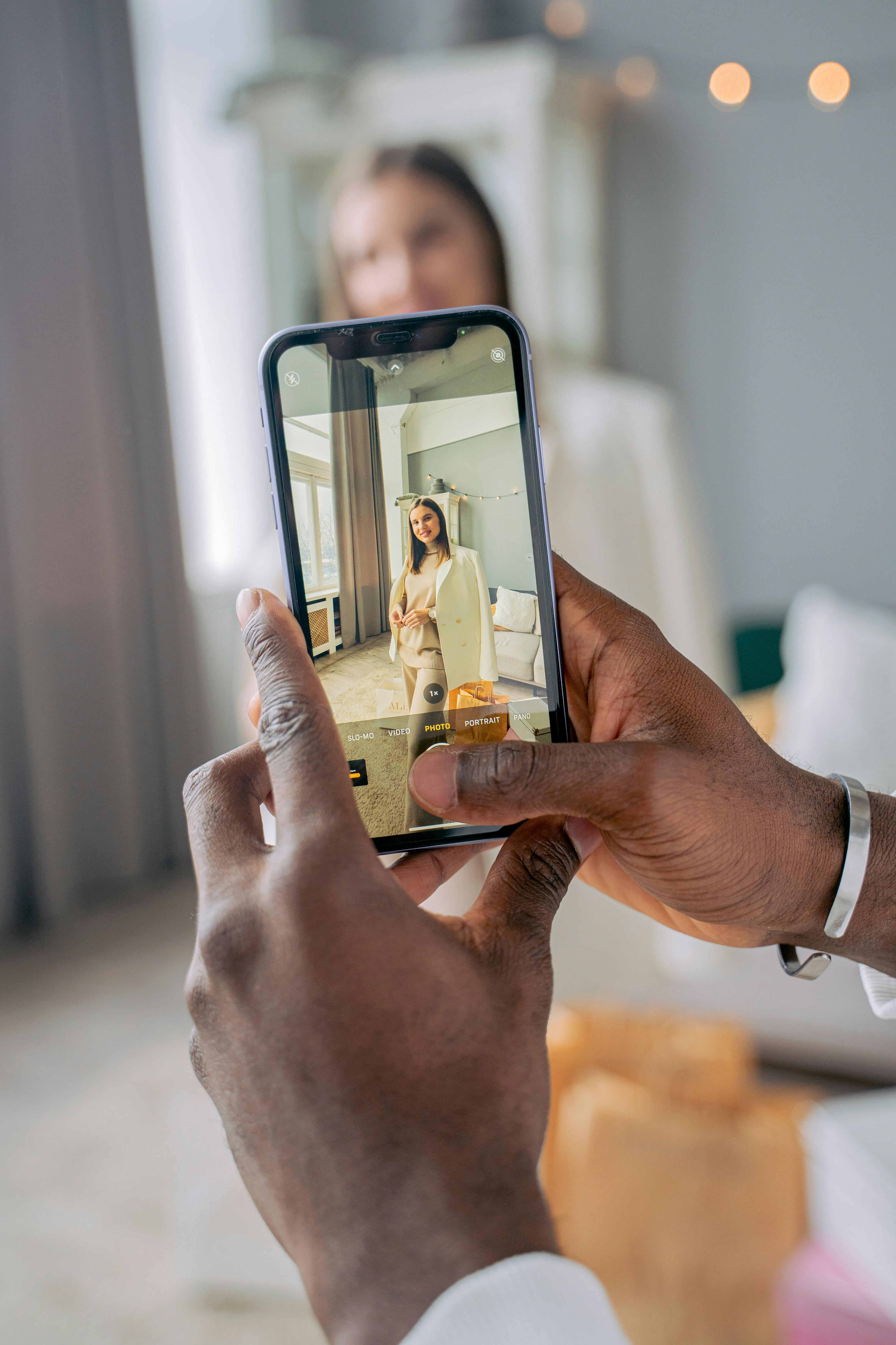Ingyenes stockfotó a divat dokumentálása, a fényképezőgép fényképezőgépe lövés, álló kép témában Stockfotó