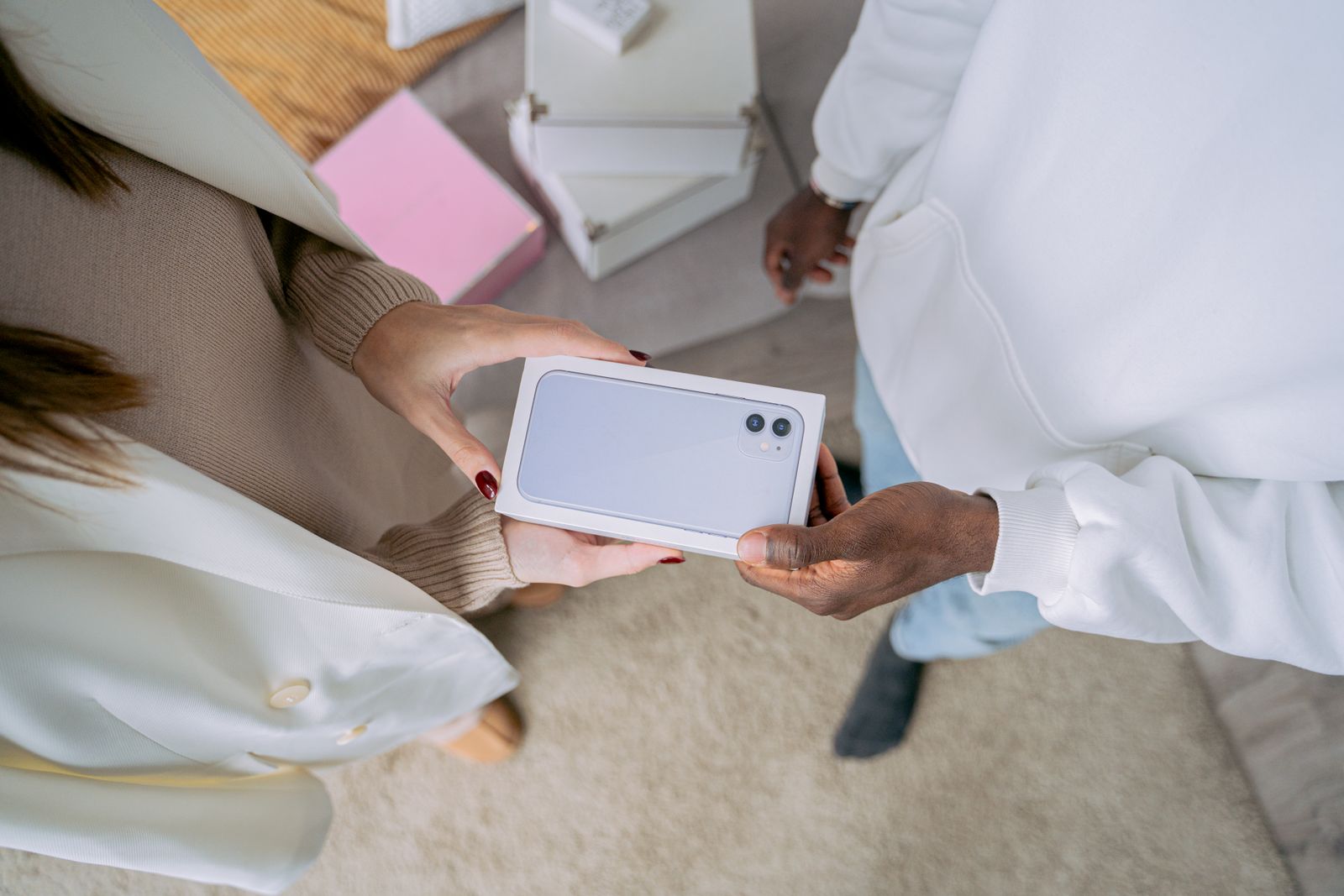 Phân biệt iPhone VN/A và máy xách tay