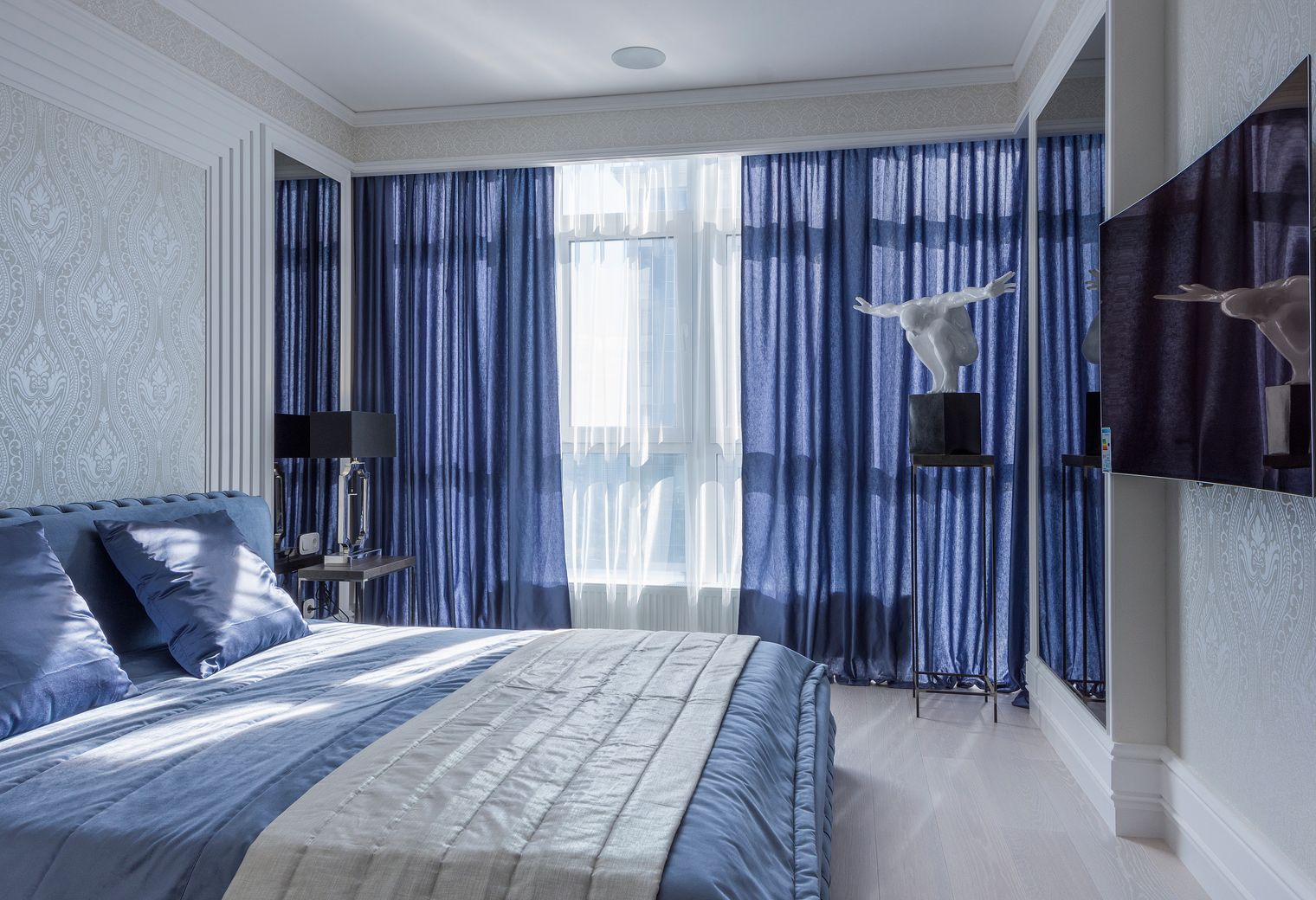 Wallpapering in Bulls Cross — a freshly painted, spotless finish