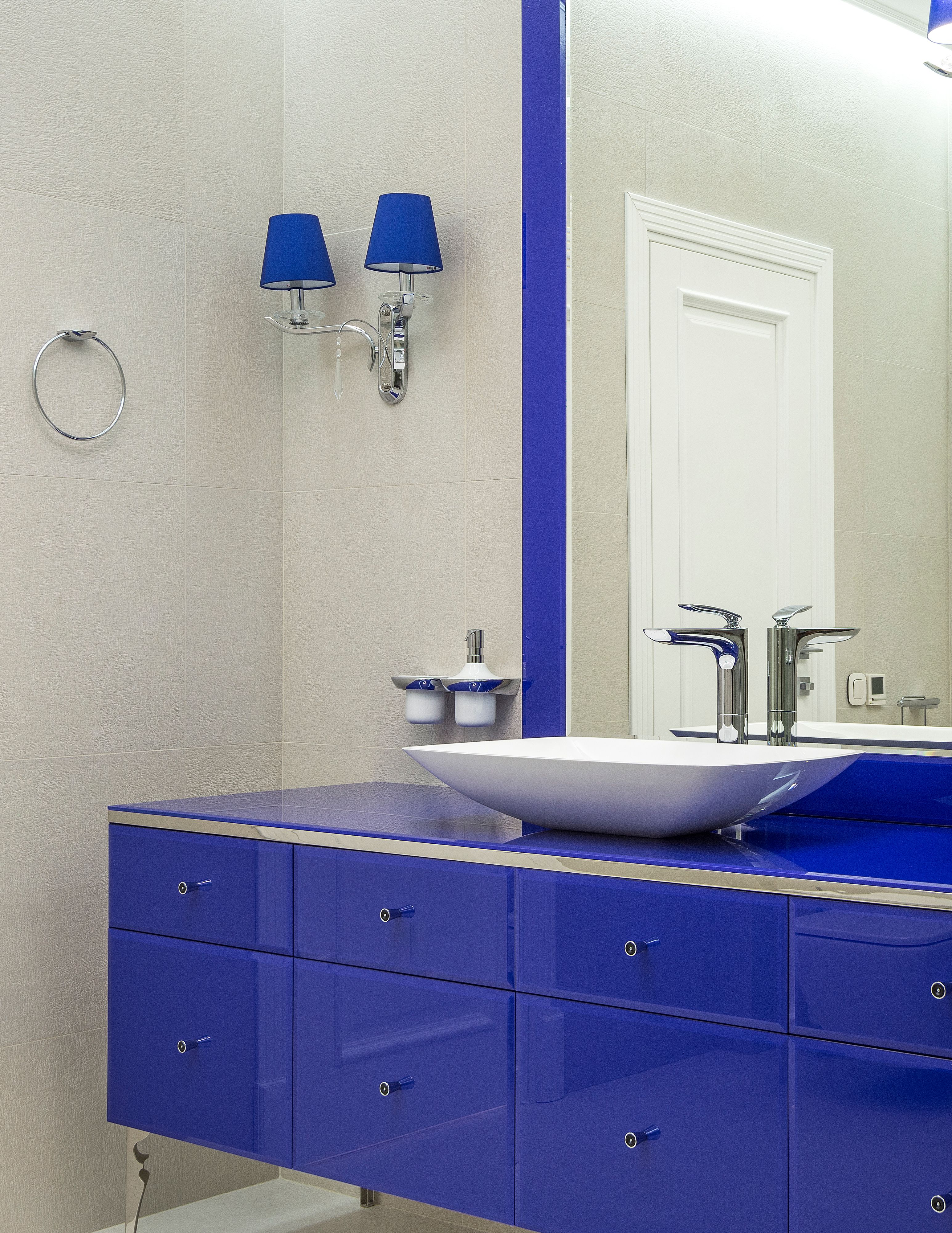 Stylish bathroom interior with modern furniture · Free Stock Photo