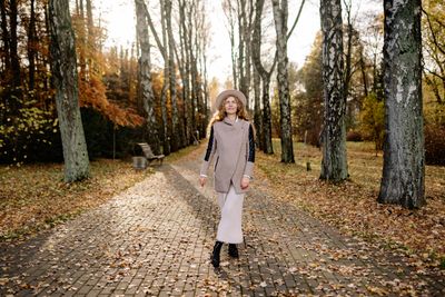 A model in autumn knitwear on a seasonal shoot — photo by Yan Krukau on Pexels