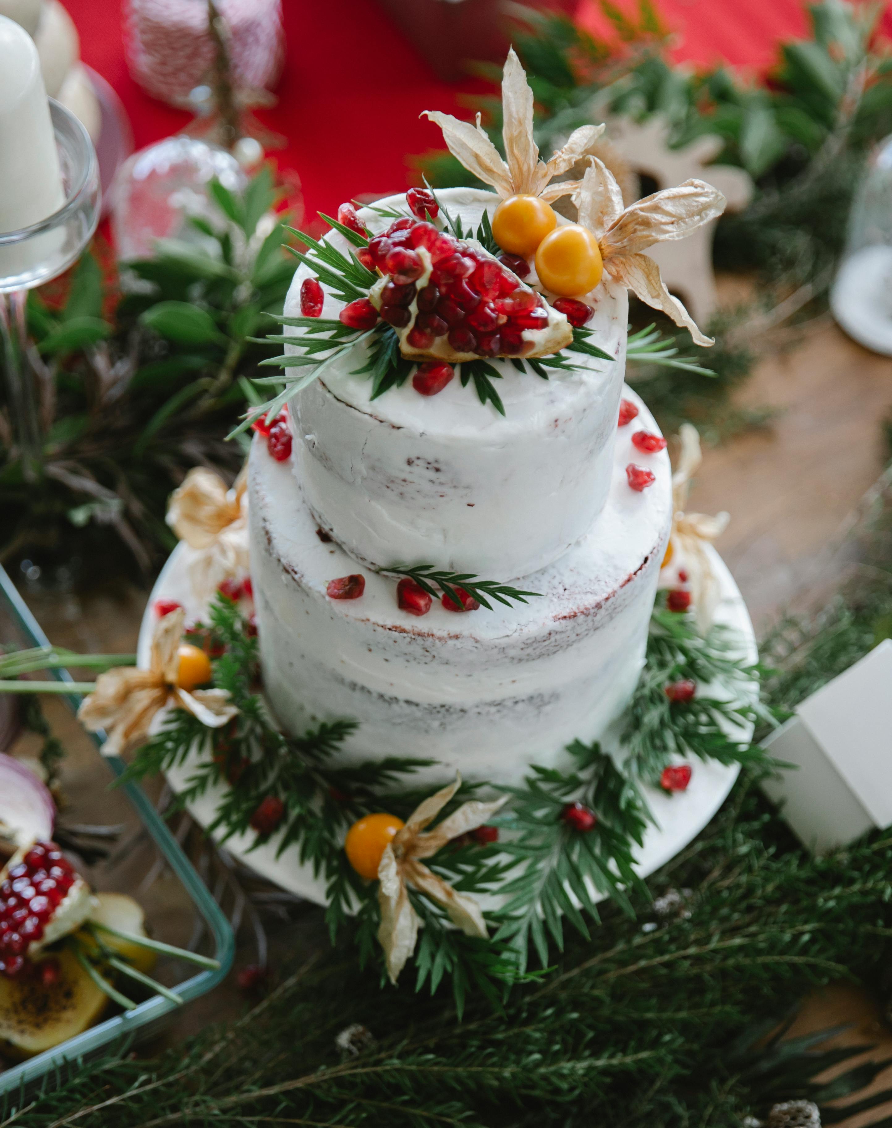 60 Best Christmas Cake Ideas for 2022 - Easy Holiday Cake Recipes