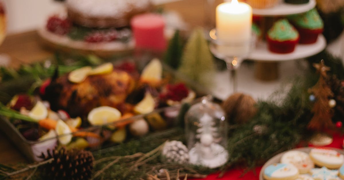 How to use Laura Mercier setting powder glow