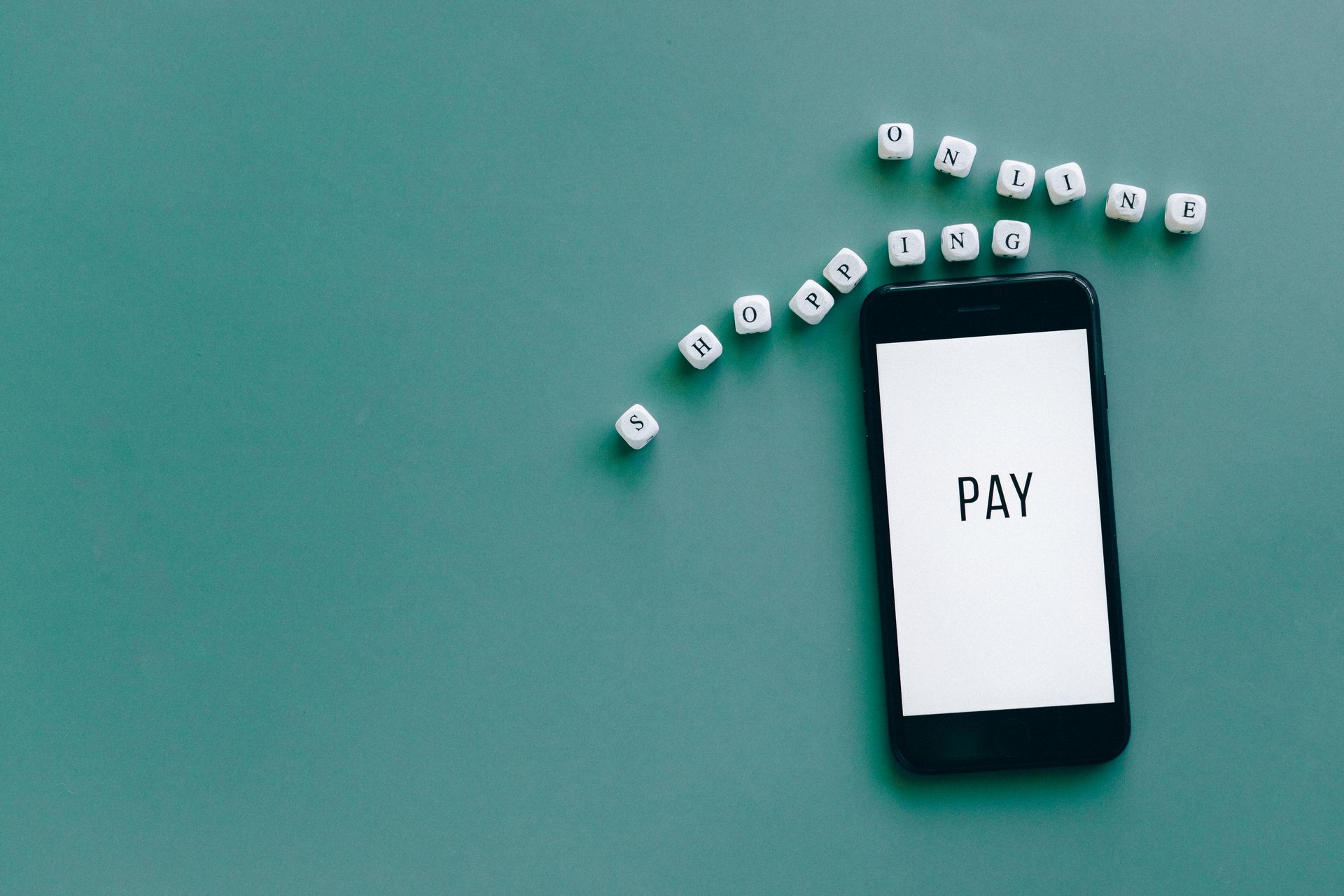 Smartphone screen showing an online shopping payment page