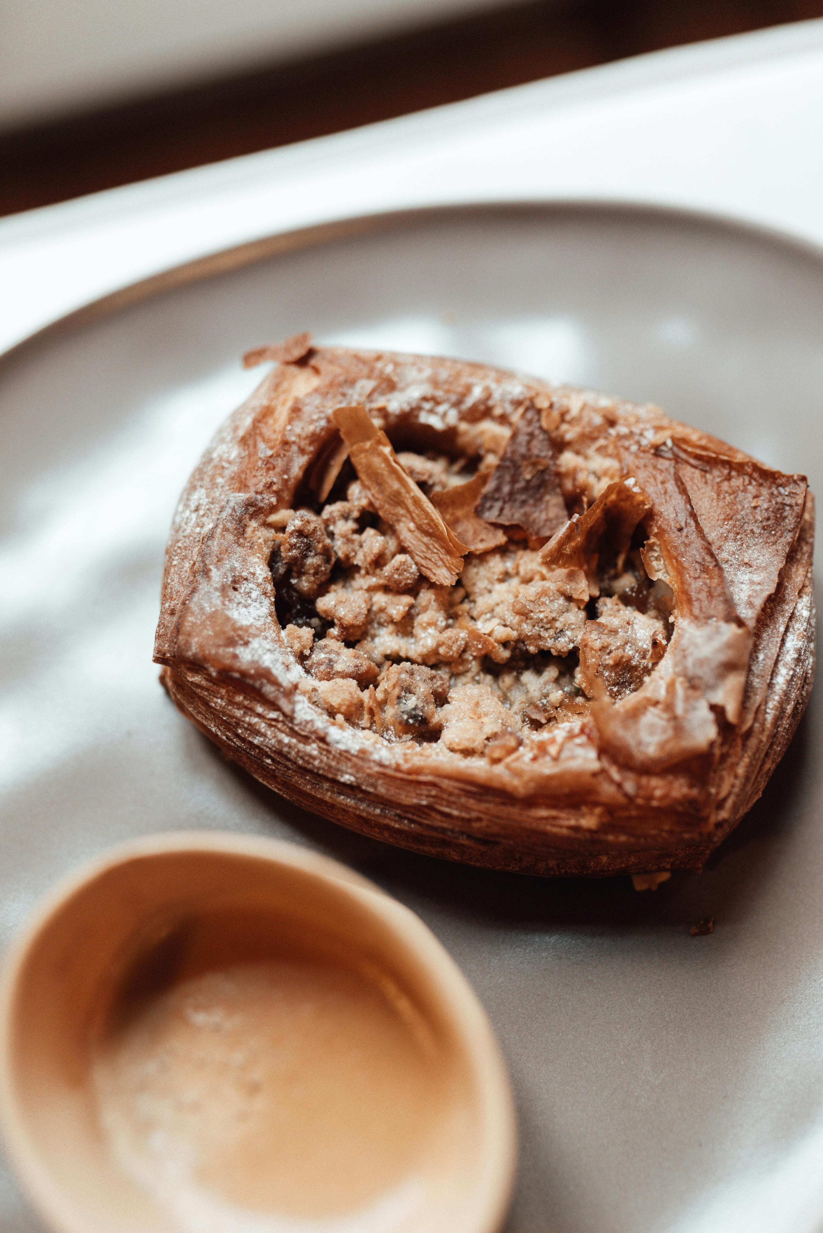 What alcoholic drink has the least sugar and calories?